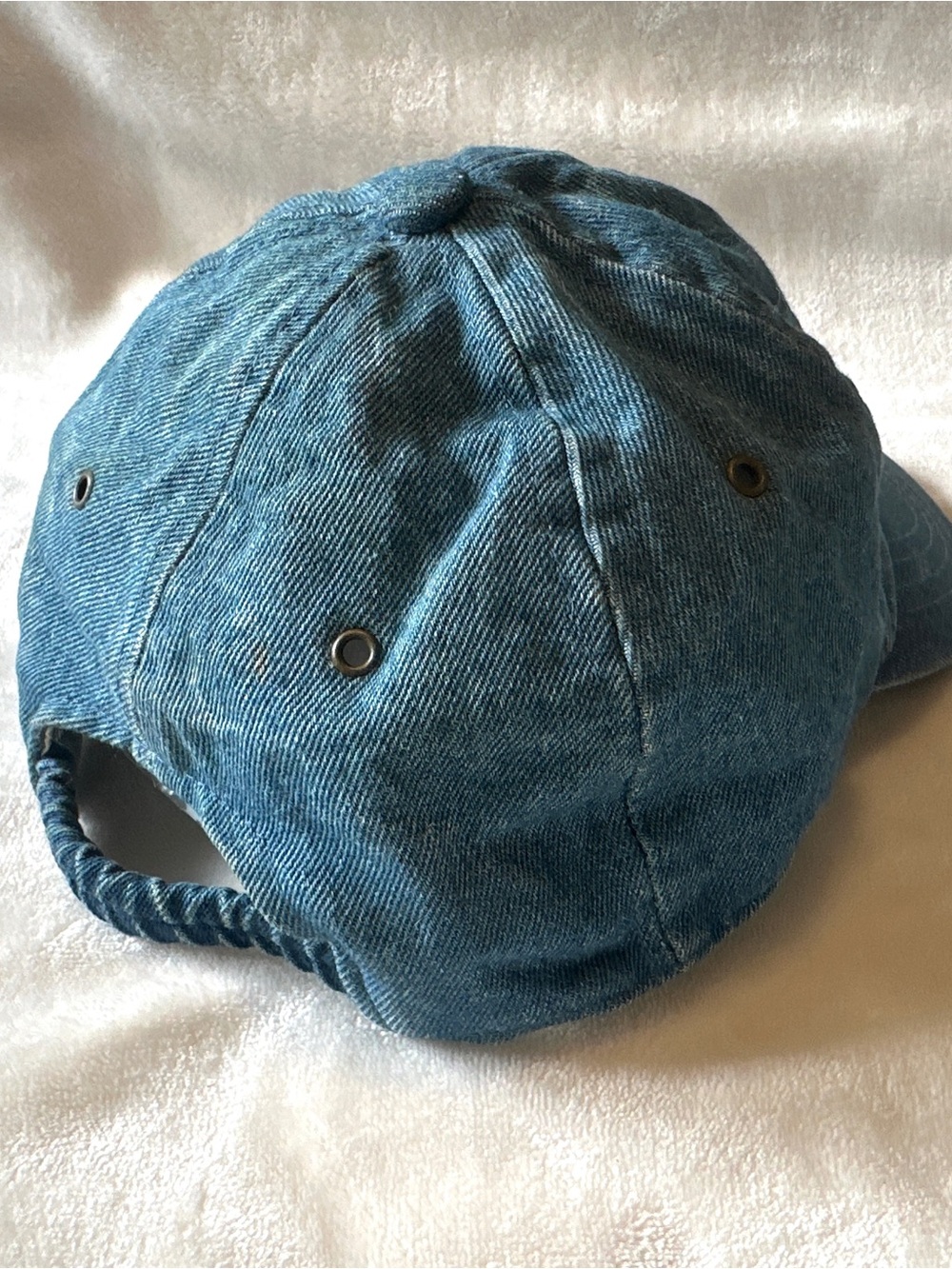 Vintage Disney Winnie the Pooh Blue Denim Cap with Yellow Embroidery Flowers - Picture 4 of 6